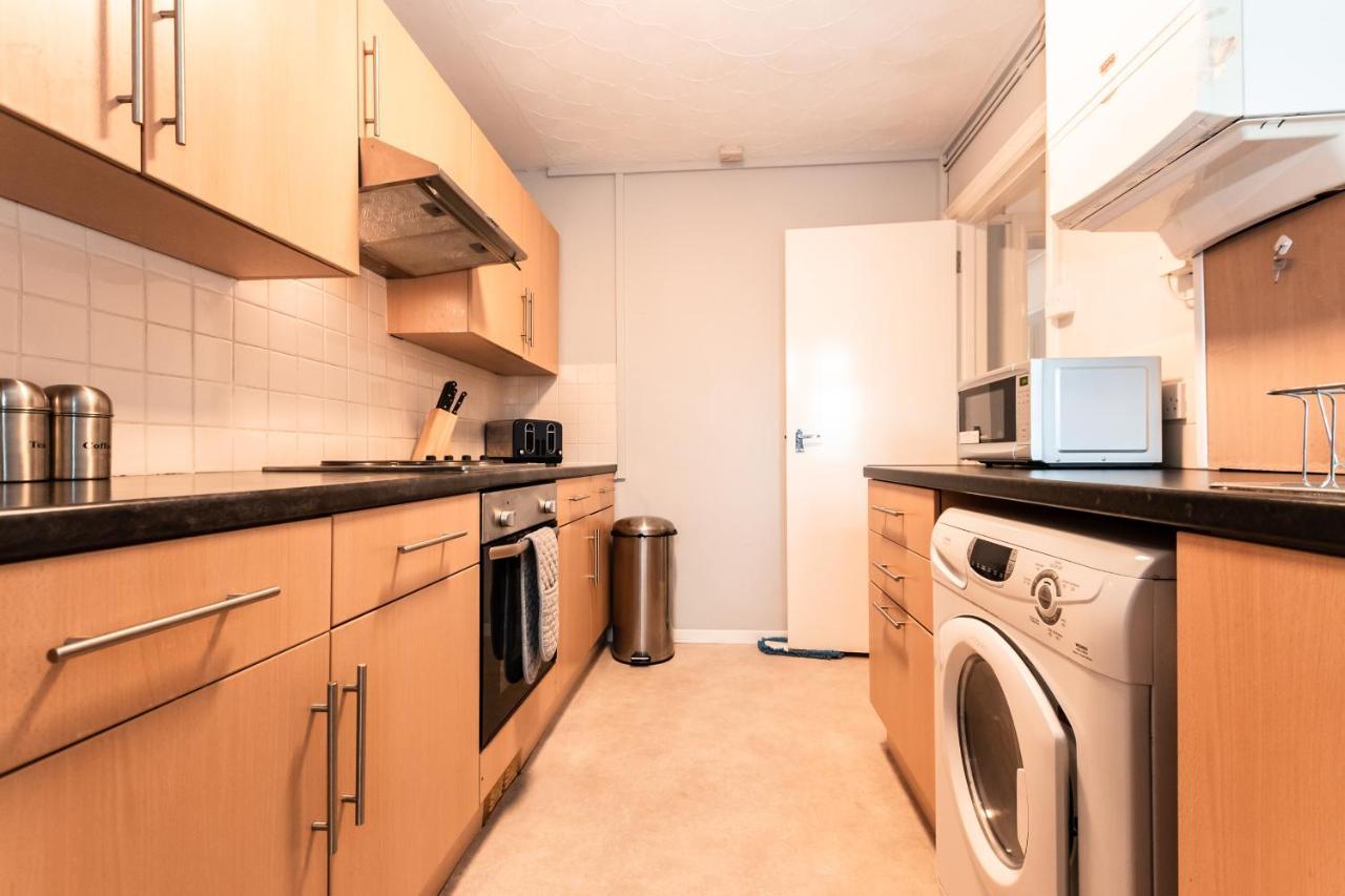 Best Price! Perfect Gunwharf Accommodation - 5 Single Beds Or Kingsize Free Parking Portsmouth Ngoại thất bức ảnh