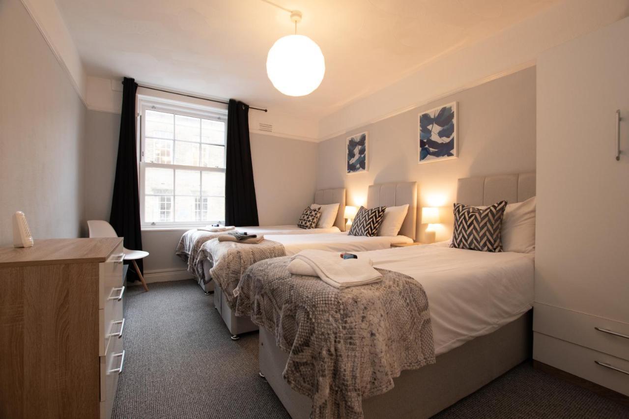 Best Price! Perfect Gunwharf Accommodation - 5 Single Beds Or Kingsize Free Parking Portsmouth Ngoại thất bức ảnh