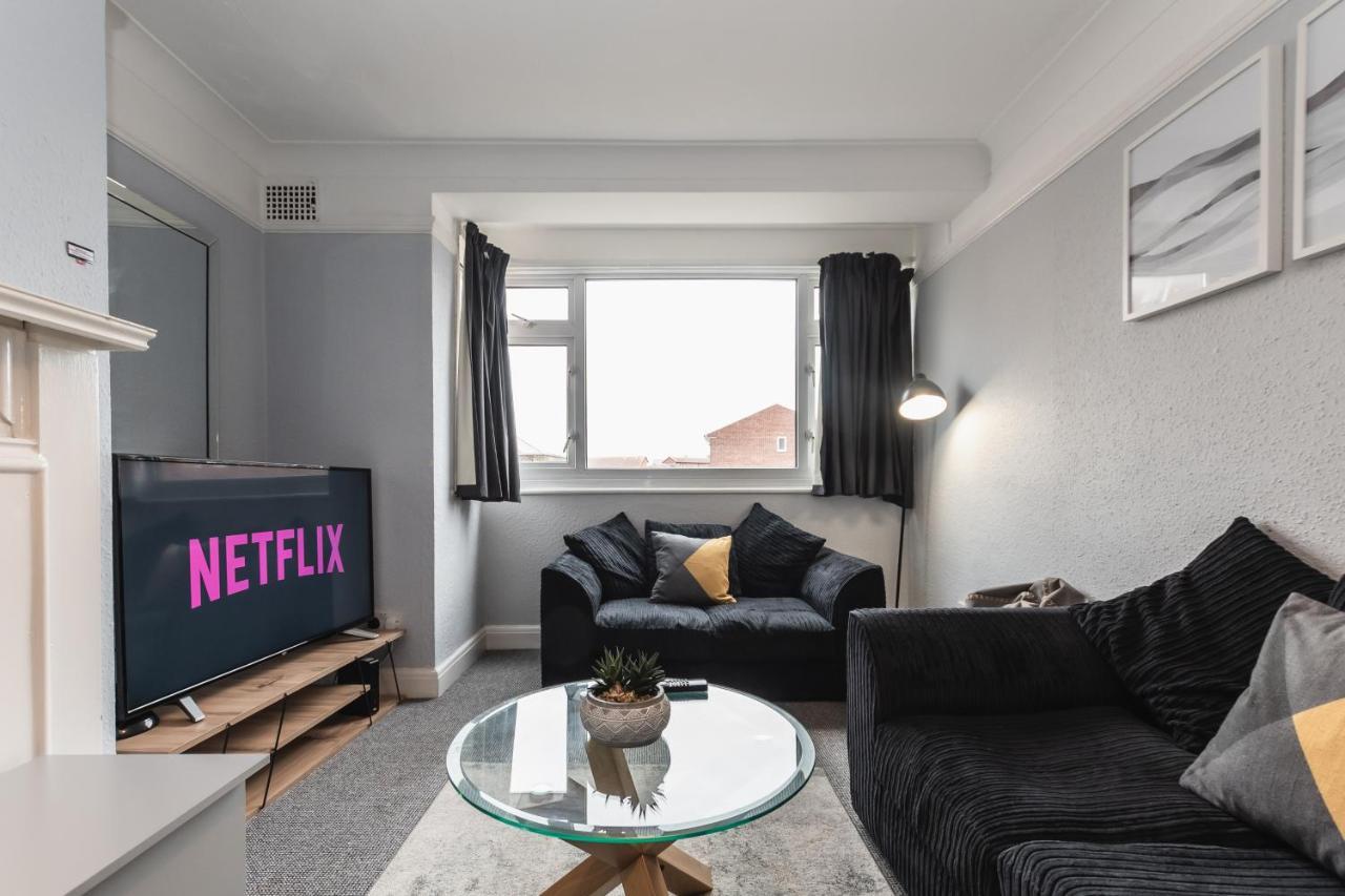 Best Price! Perfect Gunwharf Accommodation - 5 Single Beds Or Kingsize Free Parking Portsmouth Ngoại thất bức ảnh