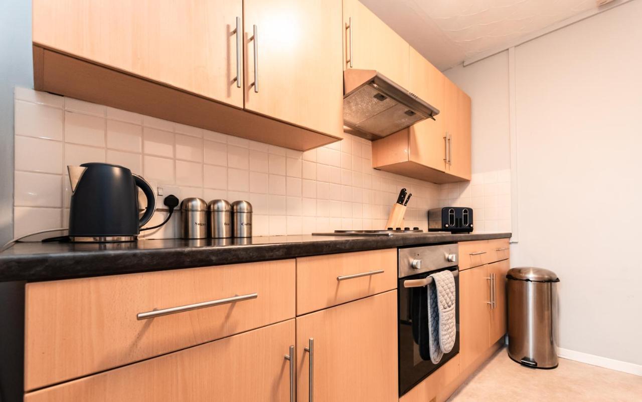 Best Price! Perfect Gunwharf Accommodation - 5 Single Beds Or Kingsize Free Parking Portsmouth Ngoại thất bức ảnh