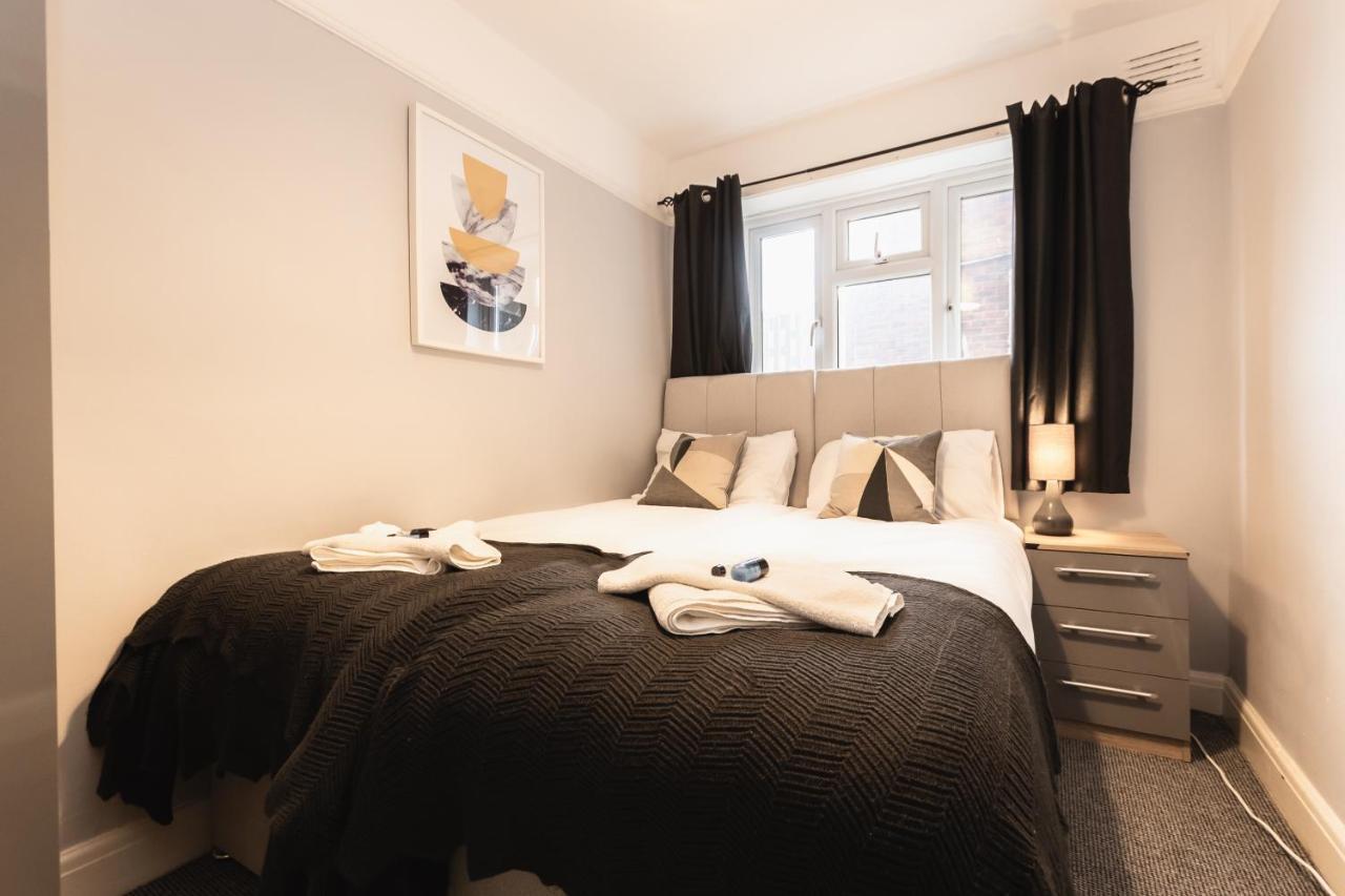 Best Price! Perfect Gunwharf Accommodation - 5 Single Beds Or Kingsize Free Parking Portsmouth Ngoại thất bức ảnh