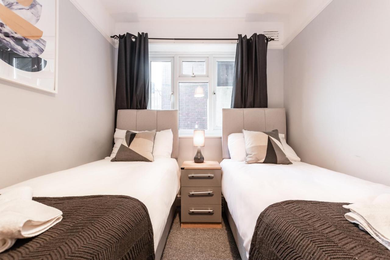 Best Price! Perfect Gunwharf Accommodation - 5 Single Beds Or Kingsize Free Parking Portsmouth Ngoại thất bức ảnh